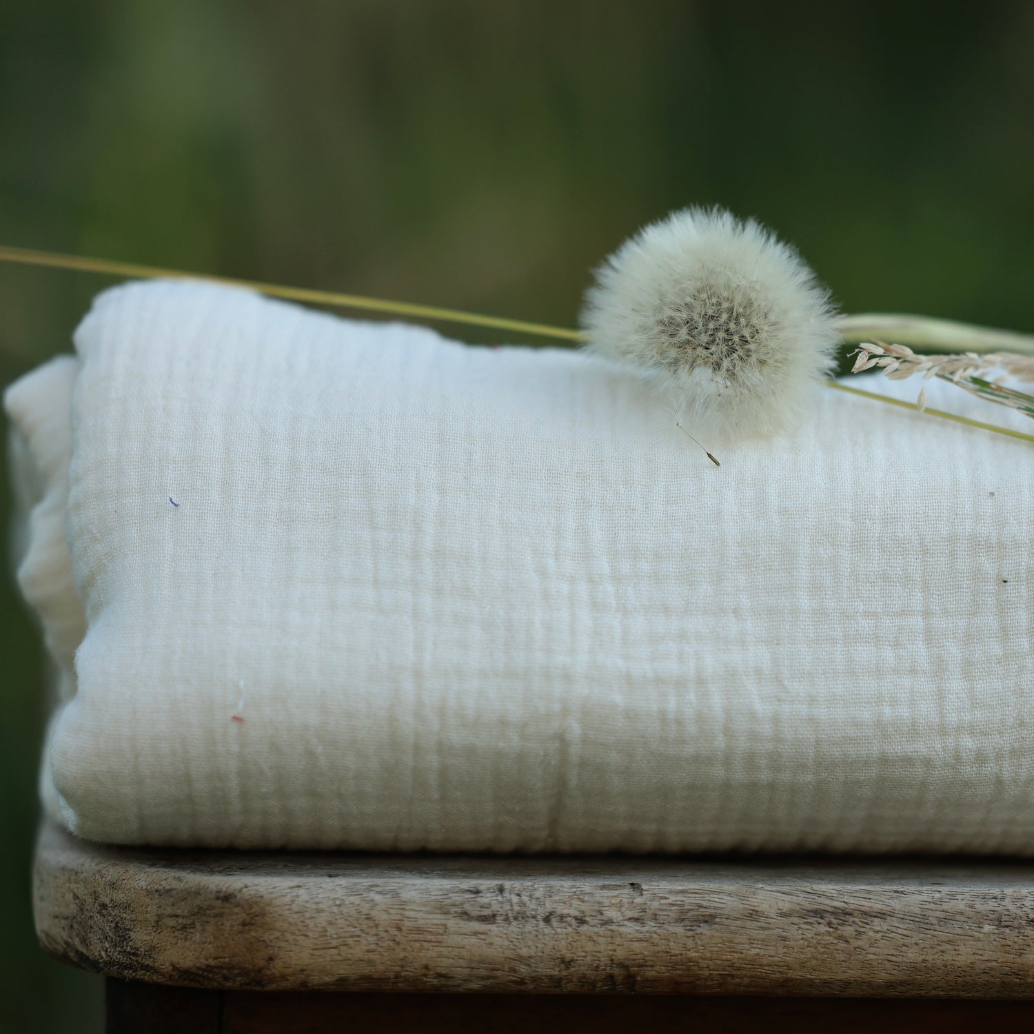 Coupon de double gaze gaufrée ivoire, 100 % coton